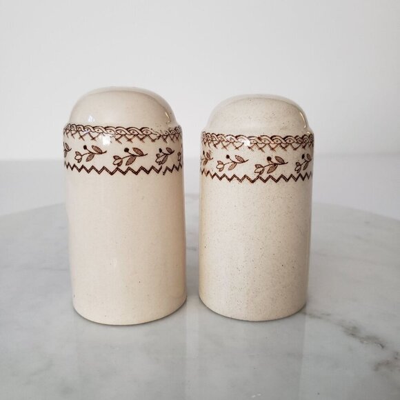 VTG Johnson Brothers Fruit Sampler Apple Ceramic Salt Pepper Shaker Old Granite - Picture 2 of 9